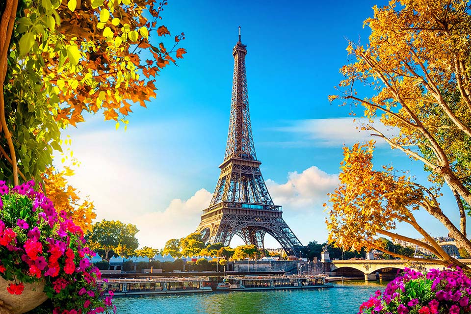 Eiffel Tower Paris and the Seine River | Paris Whatsup