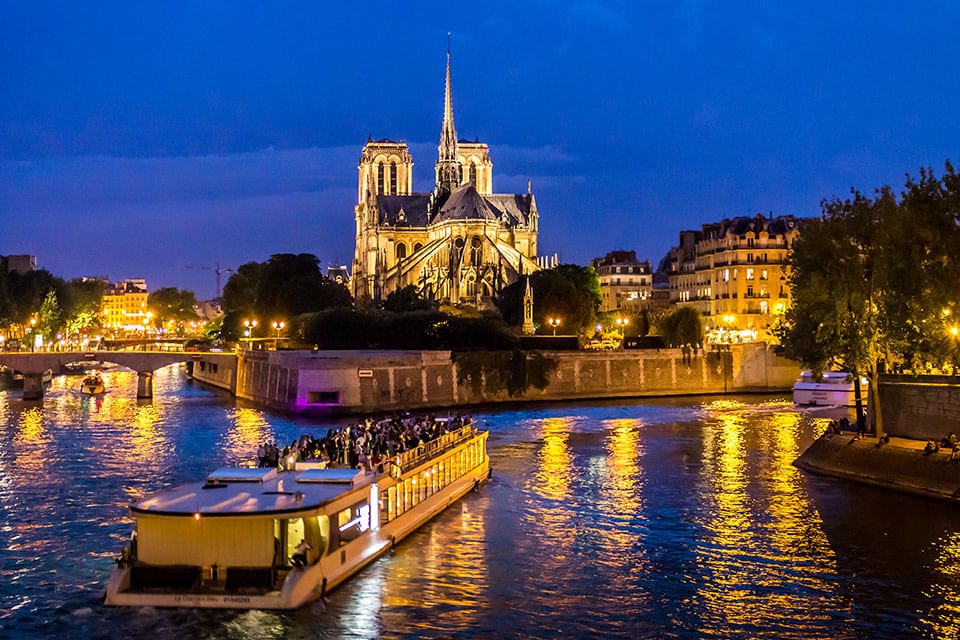 Paris Evening River Seine Cruise with Music | Paris Whatsup