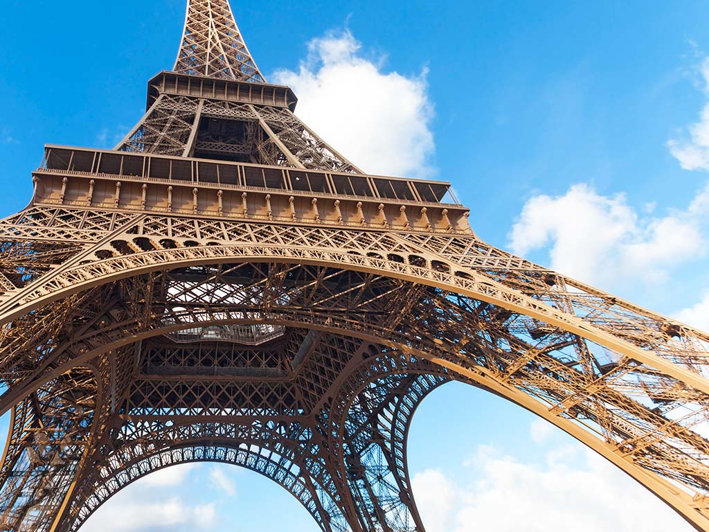 Under the Eiffel Tower in Paris, book your guided tours and tickets at GetYourTicket - Paris Whatsup